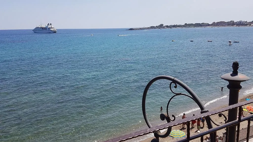 Loft Profumo Di Mare Apartment Giardini Naxos Italy